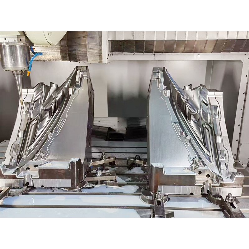 How to balance the contradiction between cutting performance and wear resistance in the machining of car light molds using high-hardness mold steel?